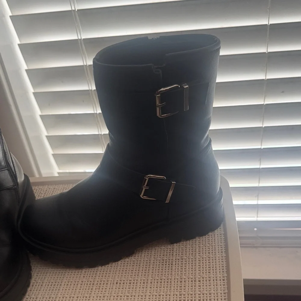 Soda Black Moto Boots - Picture 2 of 8